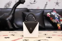 クロムハーツバッグCHROME HEARTS 2023新作 白黒配色 スクエアパック