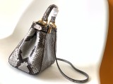 フェンディバッグFENDI 2023新作 子猫バッグ