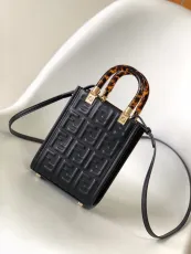 フェンディバッグFENDI 2023新作 ハンドバッグ