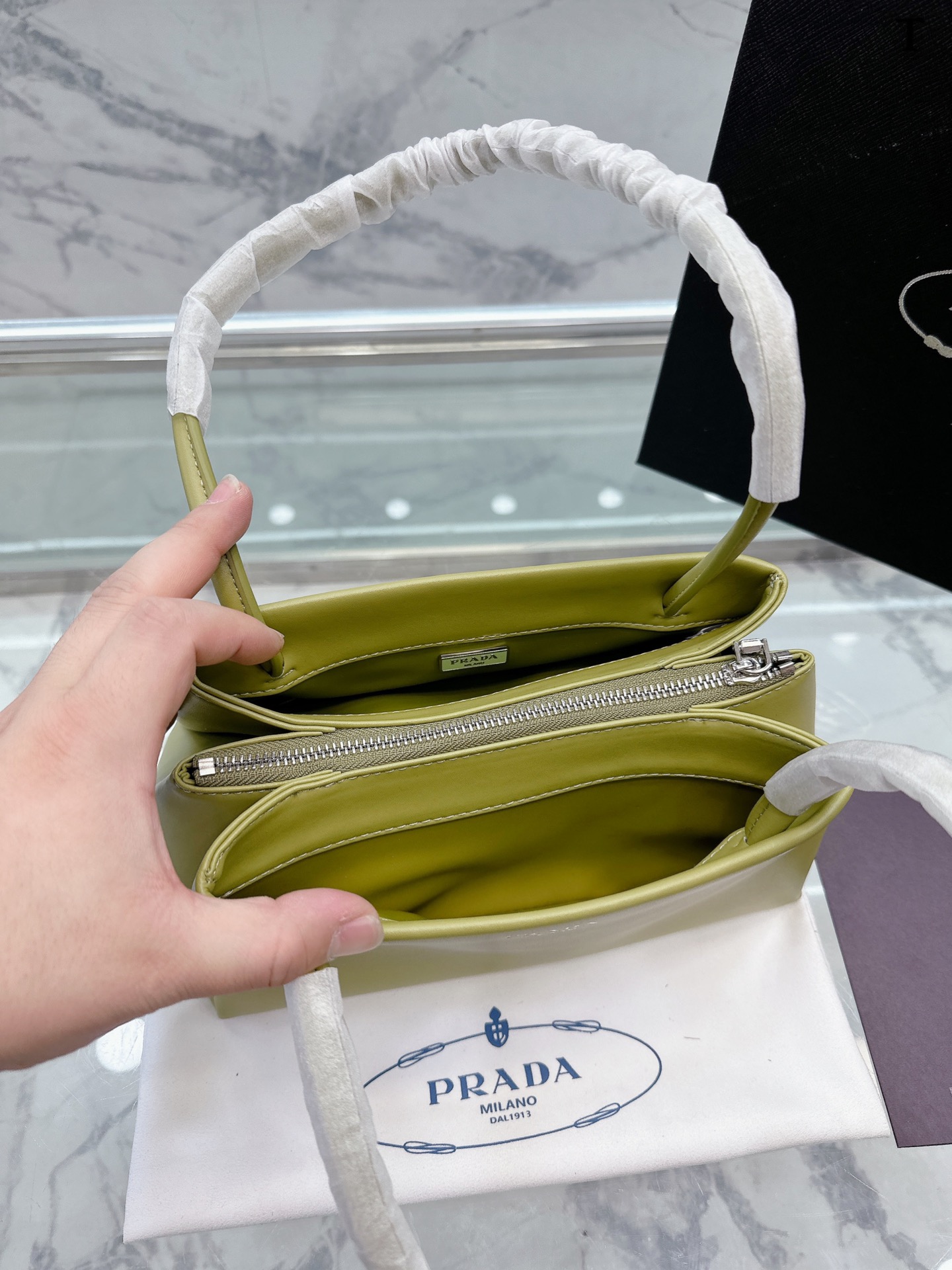 プラダバッグPRADA 2023新作 キャンバス アンダーアームバッグ