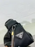 プラダバッグPRADA 2023新作 レザー クラウド バッグ