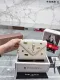 サンローランバッグYves Saint Laurent 2023年新作 バッジ レザー エンベロープ バッグ