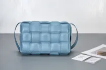 ボッテガヴェネタバッグBOTTEGA VENETA 2023新作ピローバッグ