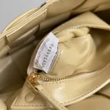 ボッテガヴェネタバッグBOTTEGA VENETA 2023新作 ラージ スモール スクエア バッグ