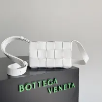 ボッテガヴェネタバッグBOTTEGA VENETA 2023新作 ミニ スモール スクエアバッグ