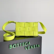ボッテガヴェネタバッグBOTTEGA VENETA 2023新作 ミニ スモール スクエアバッグ