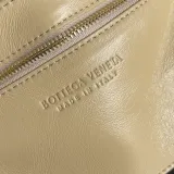 ボッテガヴェネタバッグBOTTEGA VENETA 2023新作 ラージ スモール スクエア バッグ