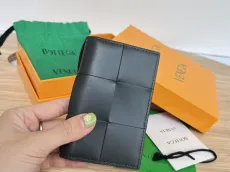 ボッテガヴェネタ財布BOTTEGA VENETA 2023新作 大型 グリッドカードバッグ 649602