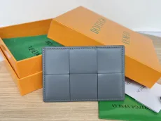 ボッテガヴェネタ財布BOTTEGA VENETA 2023新作 大型 方眼カードバッグ 649587