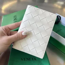 ボッテガヴェネタ財布BOTTEGA VENETA 2023新作 パスポートホルダー