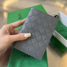 ボッテガヴェネタ財布BOTTEGA VENETA 2023新作 パスポートホルダー