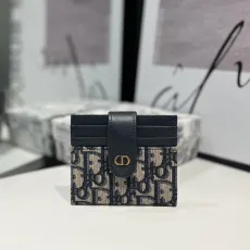 ディオール財布DIOR 2023新作 CH136 高級感のあるスリムかつコンパクトなカードホルダー