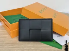 ボッテガヴェネタ財布BOTTEGA VENETA 2023新作 大型 方眼カードバッグ 649587
