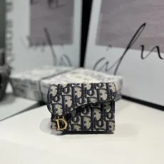 ディオール財布DIOR 2023新作 S5611 ハイクオリティ サドル フリップカードホルダー