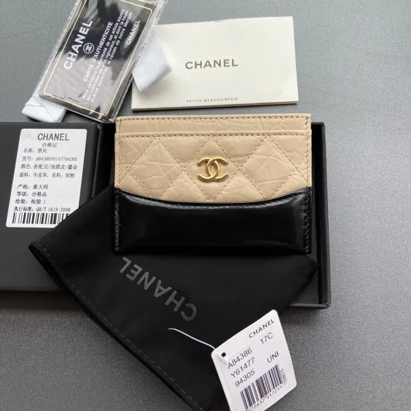 シャネル財布CHANEL 2023 新作 ハイクオリティ カード パック 84386