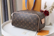 ルイヴィトン財布LOUIS VUITTON 2023新作 高品質 M44494 メイクアップ トイレタリーバッグ