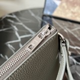 ルイヴィトン財布LOUIS VUITTON 2023新作 高品質 M69837 グリーン フルレザー クラッチ クラッチ iPad 保護ケース