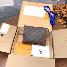 ルイヴィトン財布LOUIS VUITTON 2023 新品 高品質 M47544 ミディアム キャンバス トイレタリー バッグ