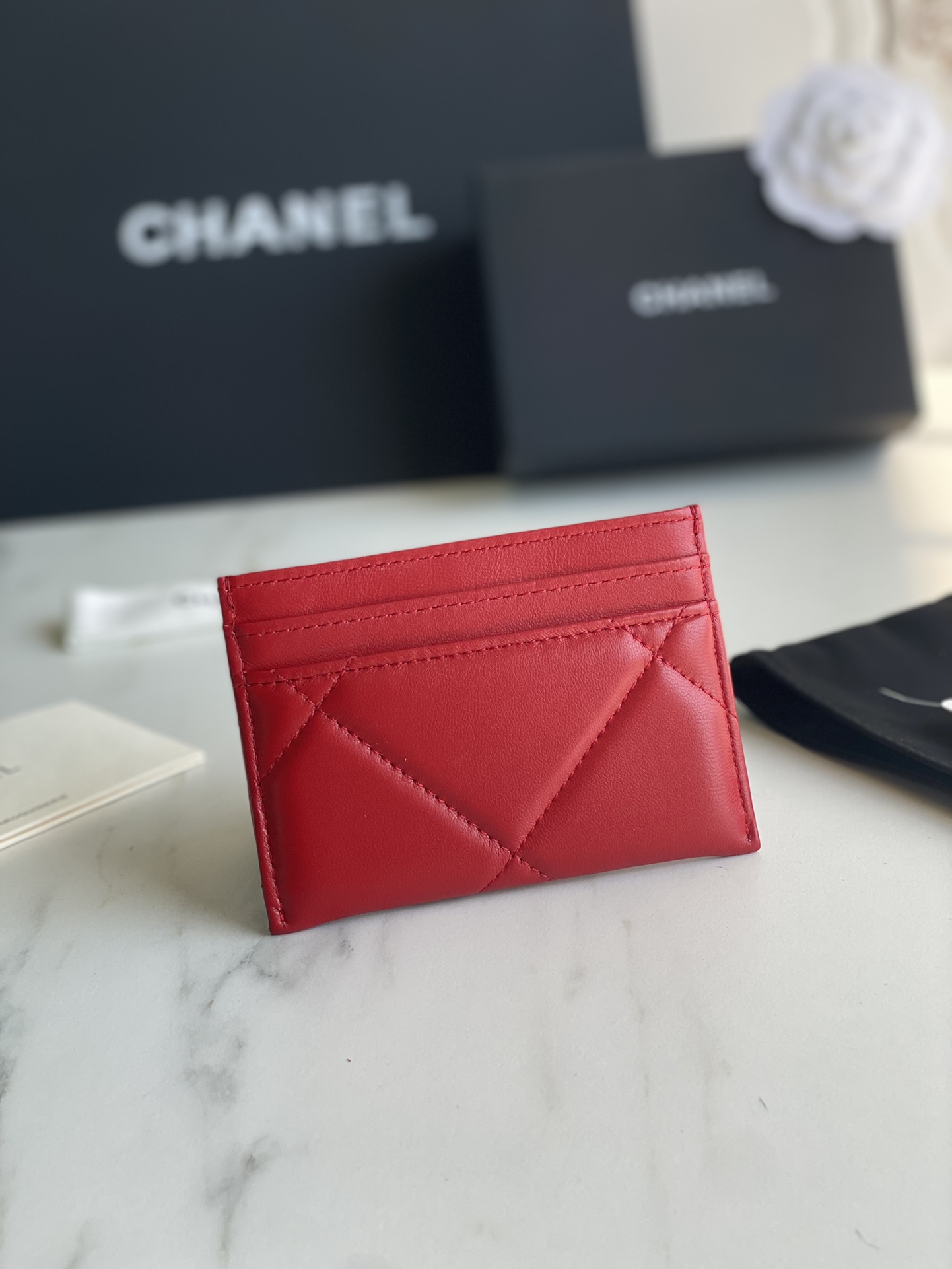 シャネル財布CHANEL 2023 新作 高品質 AP1167 (0941) ラージ ダイヤモンド カードホルダー