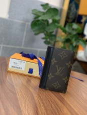 ルイヴィトン財布LOUIS VUITTON 2023年新作 高品質 M60111 老眼キャンバス バッグ 財布