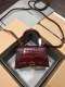 バレンシアガバッグBALENCIAGA 2023年新作高級クロコダイルワインレッドゴールドバックル砂時計バッグ