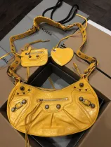 バレンシアガバッグBALENCIAGA 2023新作 上質な半月わき餃子