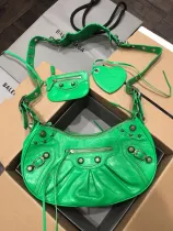 バレンシアガバッグBALENCIAGA 2023新作 上質な半月わき餃子
