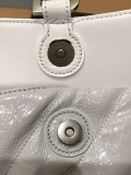 バレンシアガバッグBALENCIAGA 2023新作 高品質 スモール ホワイト シルバー バックル アワーグラス チェーン バッグ