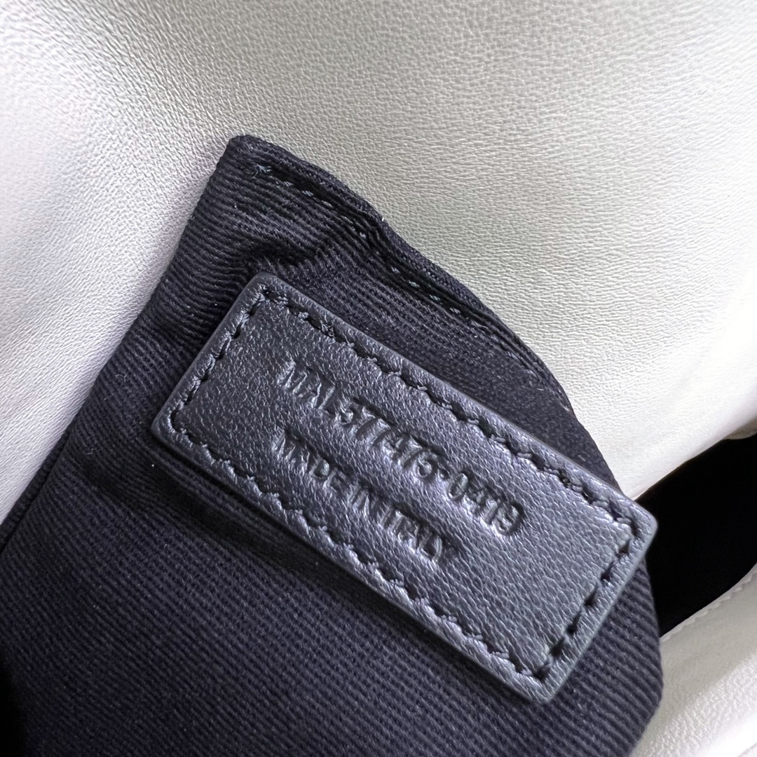 サンローランバッグYves Saint Laurent 2023年新作 高級 577475 ラージ スペースバッグ