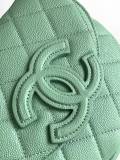 シャネルバッグCHANEL 2023 新品 高品質 グリーン オーバーサイズ ロゴ サドルバッグ