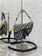 ディオールバッグDIOR 2023新しい高品質の3397ショルダーストラップ付きの小さなサドルバッグ