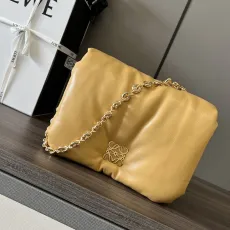 ロエベバッグLOEWE 2023年新作 高品質 062768 シャイニーナッパシープレザー ハンドバッグ