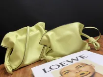 ロエベバッグLOEWE 2023年新作 高品質 11046A ノットバッグ