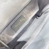 ディオールバッグDIOR 2023 新しい高品質 M0538 エナメル バックル ハンドバッグ