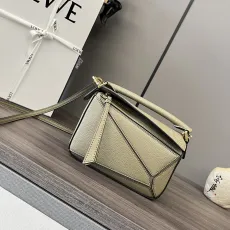 ロエベバッグLOEWE 2023年新作 高品質 061838 ミニグレインレザー ハンドバッグ