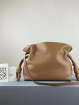 ロエベバッグLOEWE 2023年新作 高品質 11046A ノットバッグ