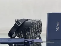 ディオールバッグDIOR 2023新作 高品質 1ADPO044 サドル クラッチバッグ
