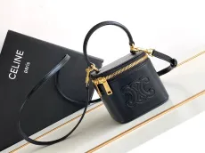 セリーヌバッグCELINE 2023年新作 高品質 10J763 ミニ スムース カウレザー 化粧ケース