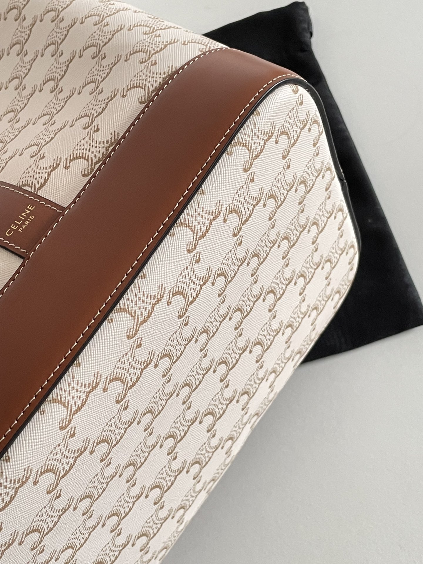 セリーヌバッグCELINE 2023年新作 高品質 191132.PH ラージ バケットバッグ