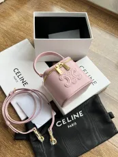 セリーヌバッグCELINE 2023年新作 高品質 ミニ スムース カウハイド コスメティックケース