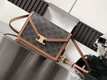 セリーヌバッグCELINE 2023年新作 高品質 113322EZH.04LU ロゴプリント カーフレザー エンベロープバッグ
