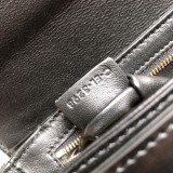 セリーヌバッグCELINE 2023年新作 上質な光沢のあるカーフスキン ハンドバッグ