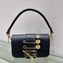 フェンディバッグFENDI 2023新作高品質の小さなバゲットミニハン\u200b\u200bドバッグ