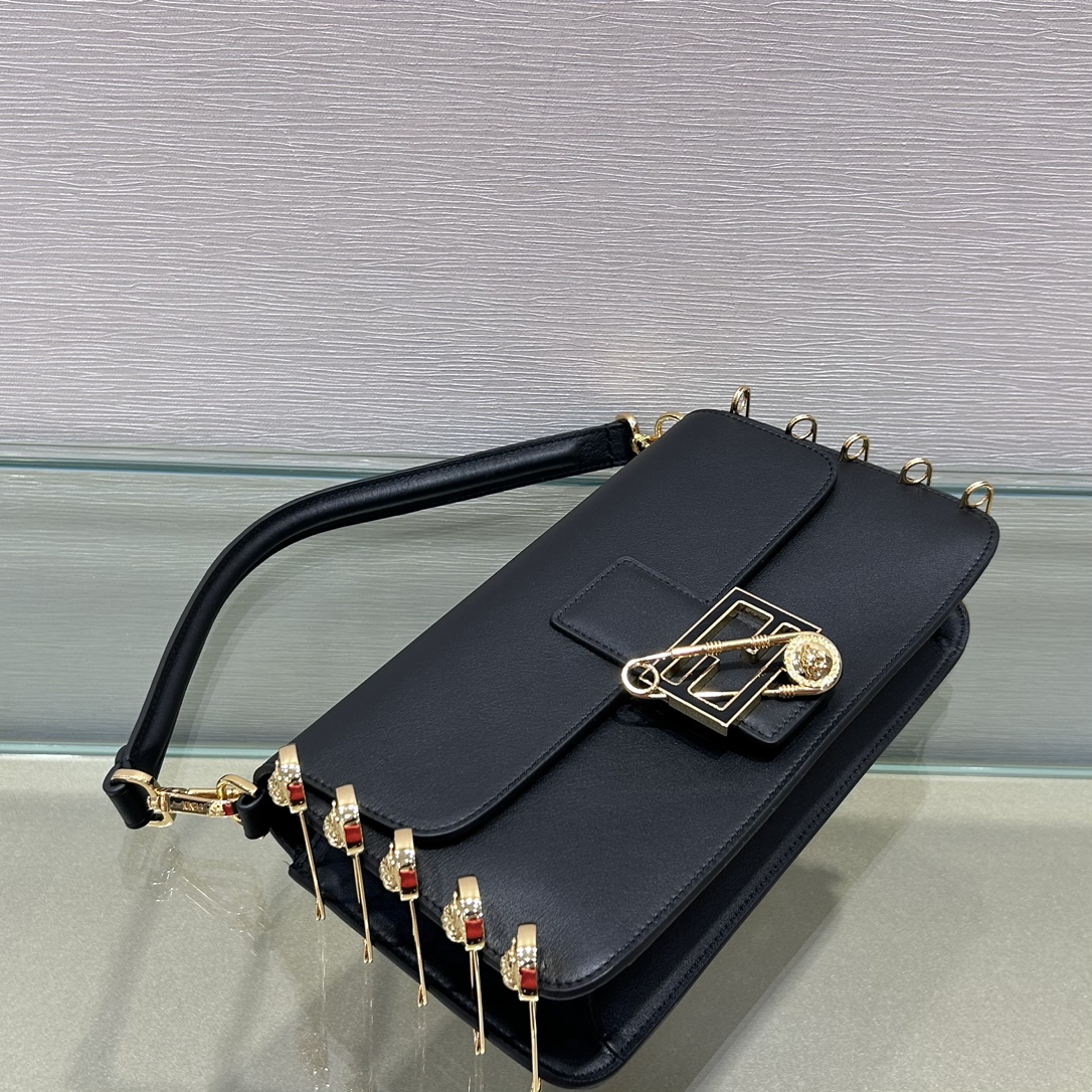 フェンディバッグFENDI 2023新作高品質ミディアムバゲットハンドバッグ