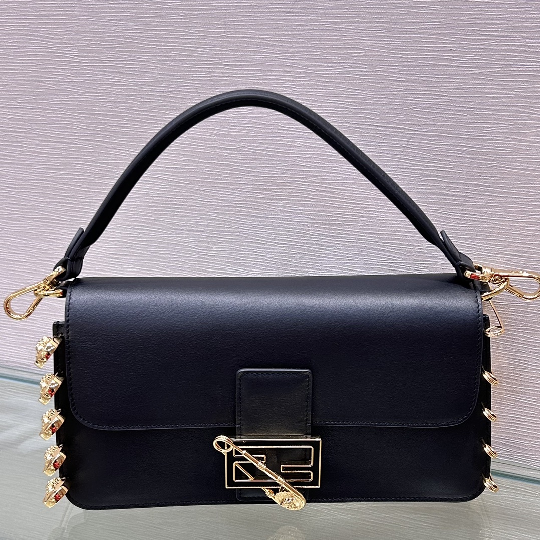 フェンディバッグFENDI 2023新作高品質ミディアムバゲットハンドバッグ
