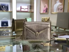 ブルガリバッグBVLGARI 2023 新品 高品質 290545 浅い溶け金 ハンドバッグ