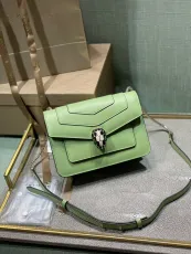 ブルガリバッグBVLGARI 2023 新品 高品質 9676 アボカドグリーン メッセンジャーバッグ