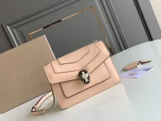 ブルガリバッグBVLGARI 2023新作 上質なチップスタイル ピーチピンク メッセンジャーバッグ
