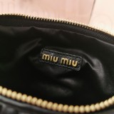 ミュウミュウバッグMiu Miu 2023 新しい高品質 5BC125 ハンドバッグ