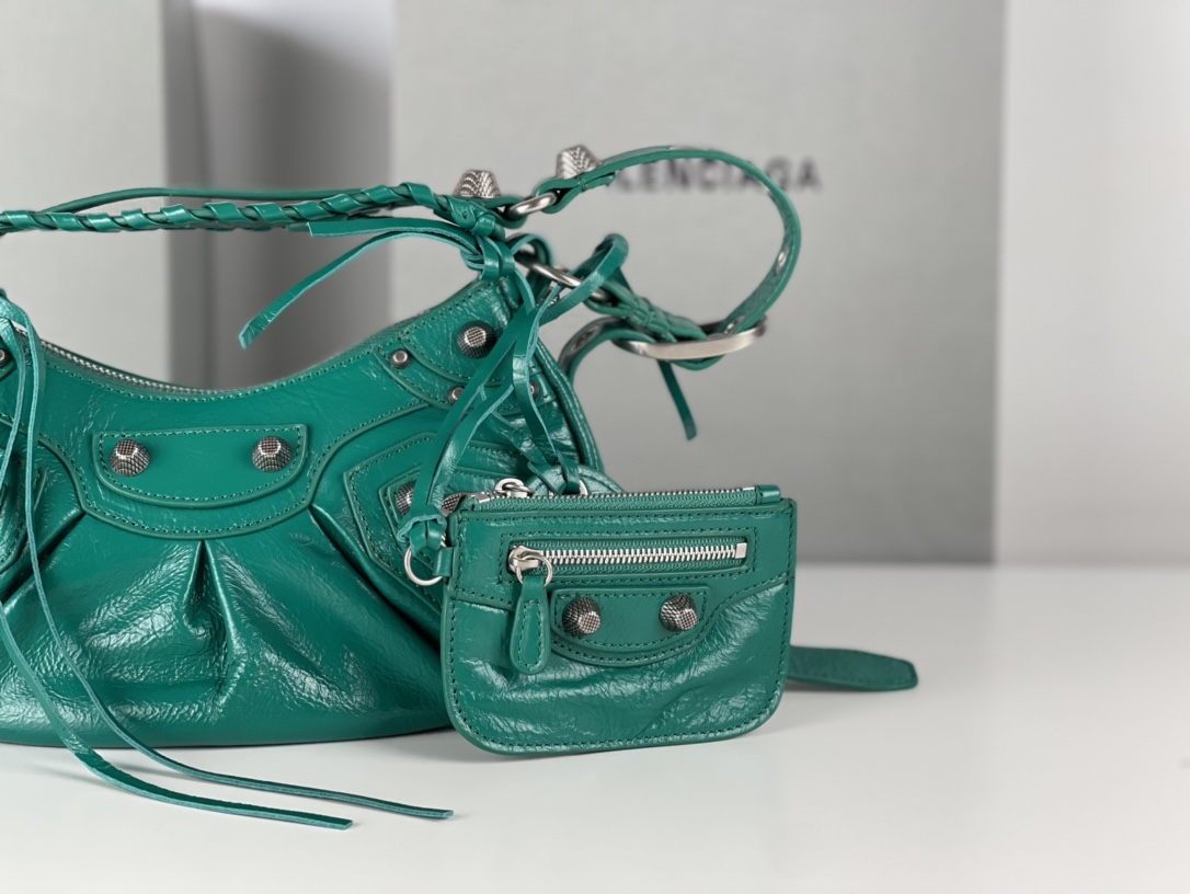 バレンシアガバッグBALENCIAGA 2023新作 高品質 701 バースト エメラルド ハーフクレセント 脇餃子